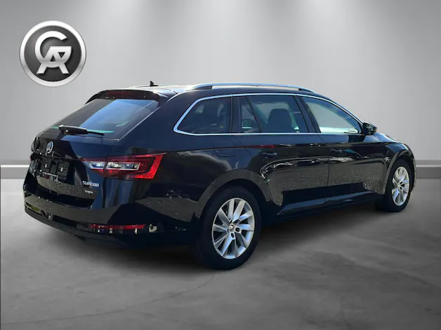 SKODA Superb Combi 2.0 TDi Style 4x4 DSG