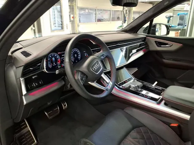 AUDI SQ7 TFSI quattro tiptronic