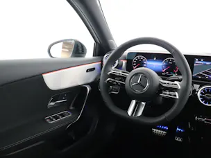 MERCEDES-BENZ A 200 Night Star 7G-DCT