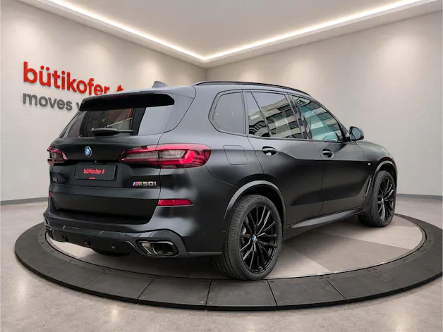 BMW X5 M50i xDrive