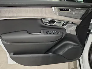 VOLVO XC90 2.0 T8 TE Ultra Dark eAWD