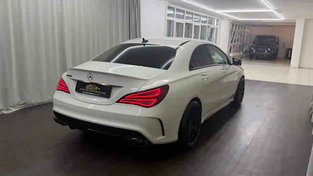 MERCEDES-BENZ CLA 45 AMG 4Matic Speedshift
