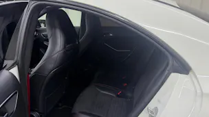 MERCEDES-BENZ CLA 45 AMG 4Matic Speedshift