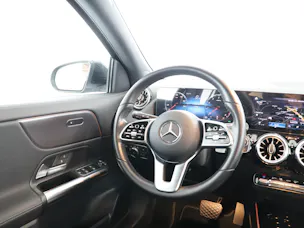 MERCEDES-BENZ GLA 250 Progressive4Matic