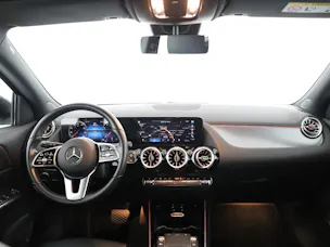 MERCEDES-BENZ GLA 250 Progressive4Matic