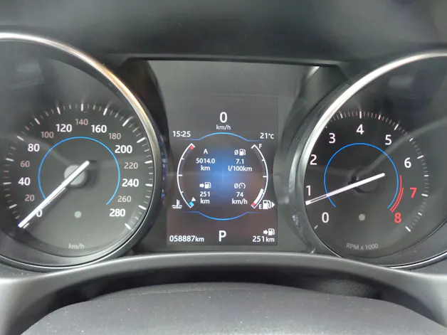 Jaguar XE 20t 2.0 Landmark Automatic
