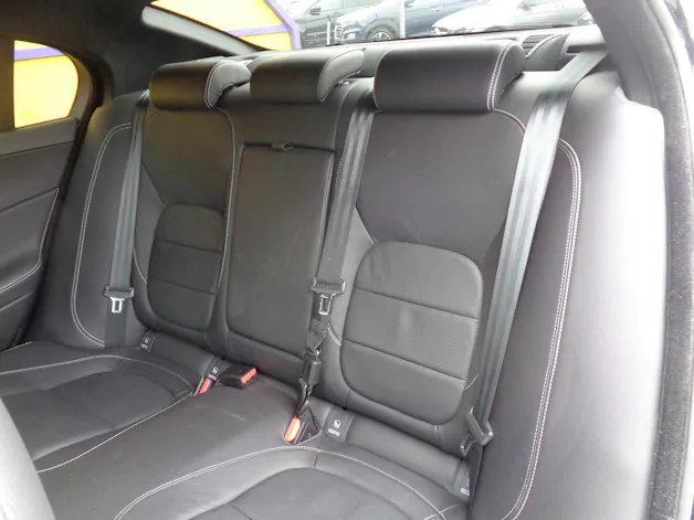 Jaguar XE 20t 2.0 Landmark Automatic
