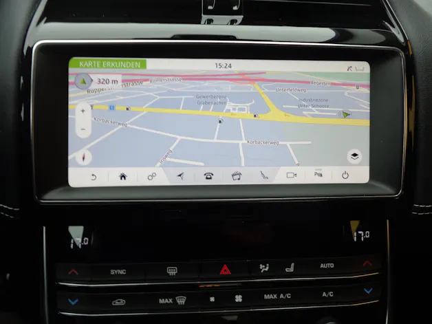 Jaguar XE 20t 2.0 Landmark Automatic