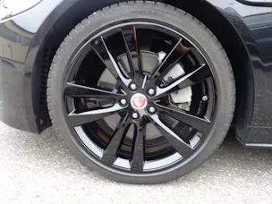 Jaguar XE 20t 2.0 Landmark Automatic