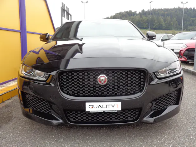 Jaguar XE 20t 2.0 Landmark Automatic