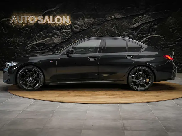 BMW 320d xDrive Steptronic M Sport Pro *ALL BLACK*Facelift*Werksgarantie*20" Felgen*Head-Up*