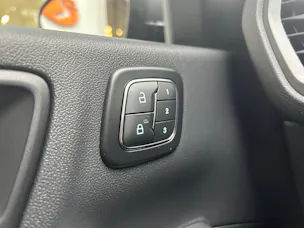 FORD Kuga 2.5 FHEV ST-Line X 4WD