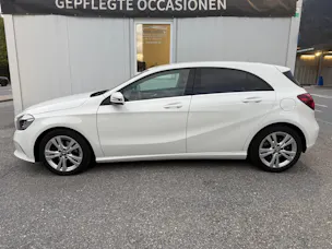 MERCEDES-BENZ A 220 Urban 4Matic 7G-DCT *4X4* *FRISCH AB MFK* *LEDER*