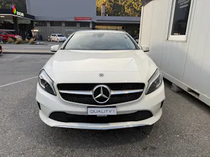 MERCEDES-BENZ A 220 Urban 4Matic 7G-DCT *4X4* *FRISCH AB MFK* *LEDER*