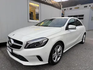 MERCEDES-BENZ A 220 Urban 4Matic 7G-DCT *4X4* *FRISCH AB MFK* *LEDER*