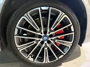 BMW iX1 xDrive 30 M Sport Pro