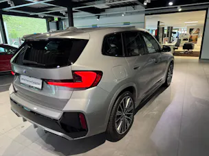 BMW iX1 xDrive 30 M Sport Pro