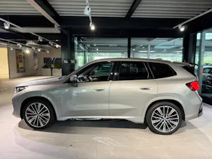 BMW iX1 xDrive 30 M Sport Pro