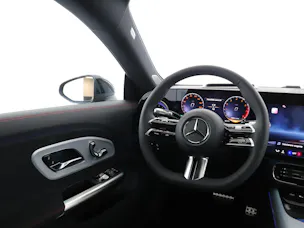 MERCEDES-BENZ CLA SB 220 4M 8G-DCT
