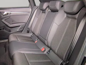 AUDI A3 Sportback TFSI 110 kW S line Attraction S tronic