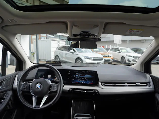 BMW 223d Active Tourer xDrive DKG