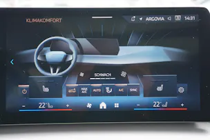 BMW 223d Active Tourer xDrive DKG
