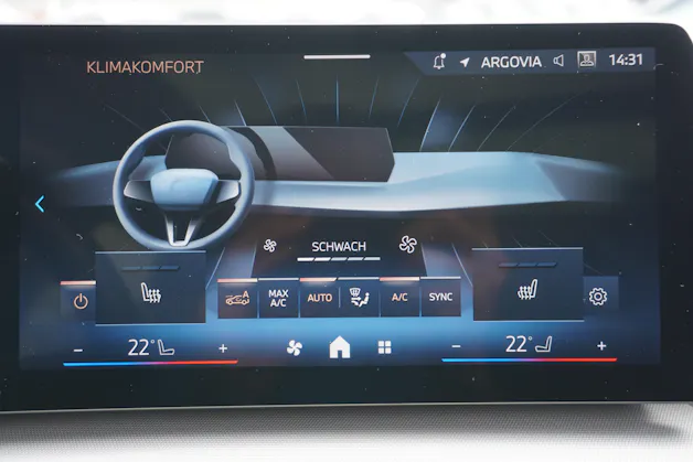 BMW 223d Active Tourer xDrive DKG