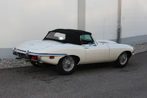 Jaguar E-Type 4.2 Roadster S2