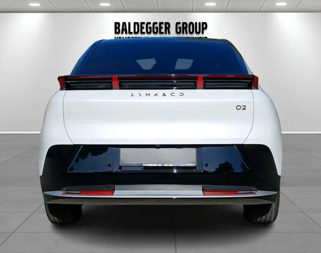 Lynk & Co 02