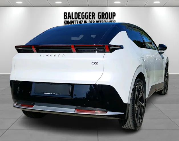 Lynk & Co 02