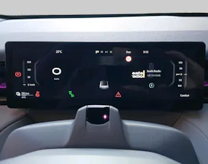 Lynk & Co 02