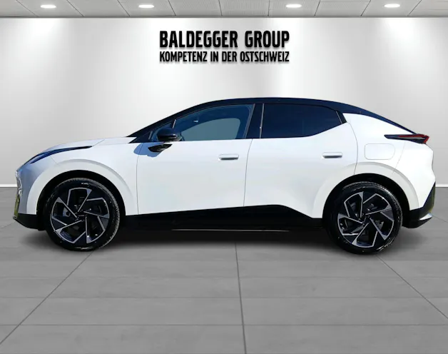 Lynk & Co 02