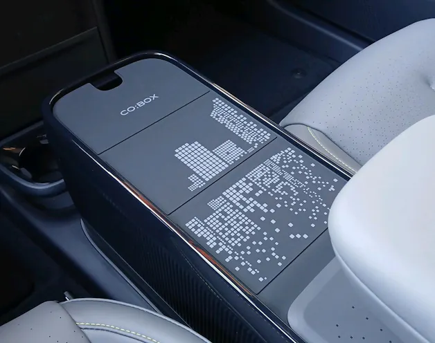 Lynk & Co 02