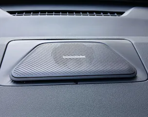 Lynk & Co 02