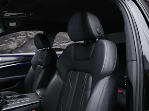AUDI A6 Limousine 40 TDI Sport quattro S-tronic *ALL BLACK*21" Felgen*Voll Leder*