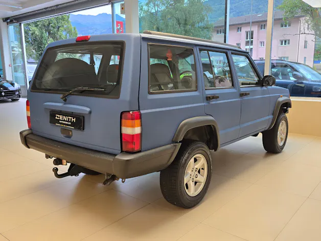 JEEP Cherokee 2.5 TD - MFK-a 01.2025
