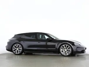 PORSCHE Taycan Sport Turismo Black Edition