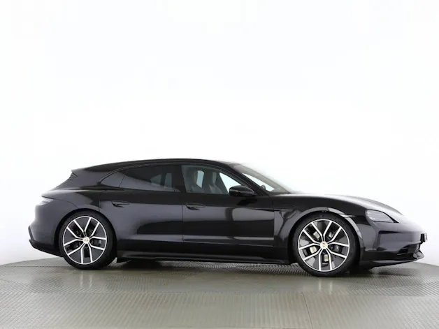 PORSCHE Taycan Sport Turismo Black Edition