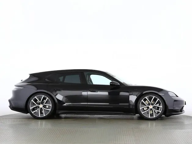 PORSCHE Taycan Sport Turismo Black Edition