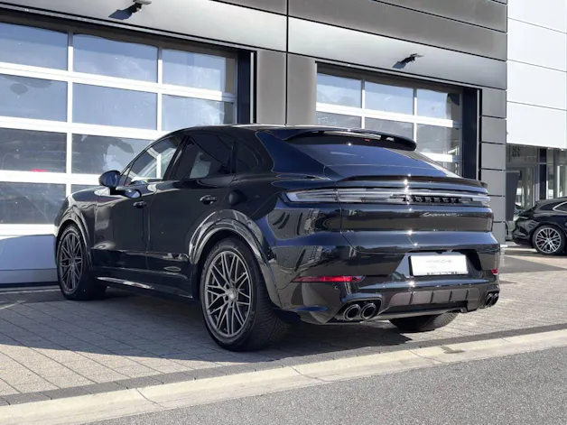 PORSCHE Cayenne GTS Coupé