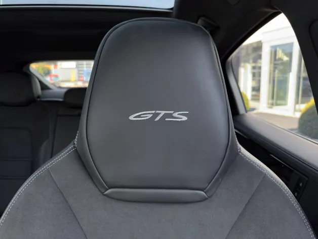 PORSCHE Cayenne GTS Coupé