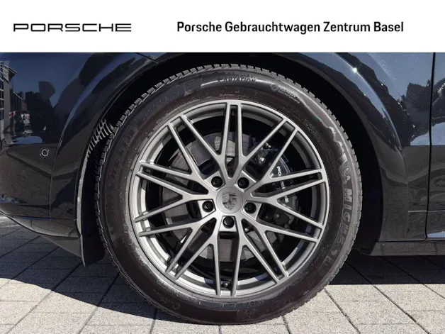 PORSCHE Cayenne GTS Coupé
