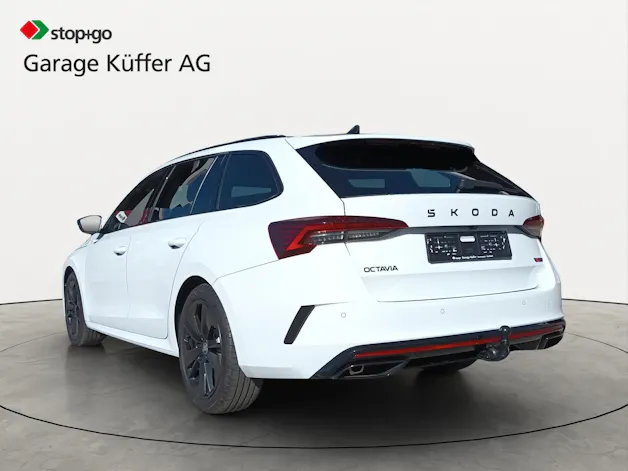 SKODA Octavia Combi 2.0 TSI DSG RS