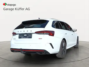 SKODA Octavia Combi 2.0 TSI DSG RS