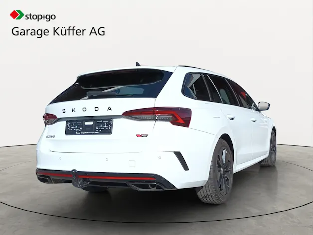 SKODA Octavia Combi 2.0 TSI DSG RS