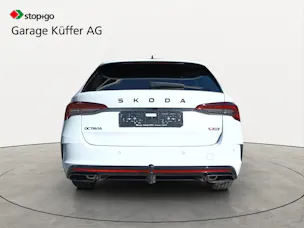 SKODA Octavia Combi 2.0 TSI DSG RS