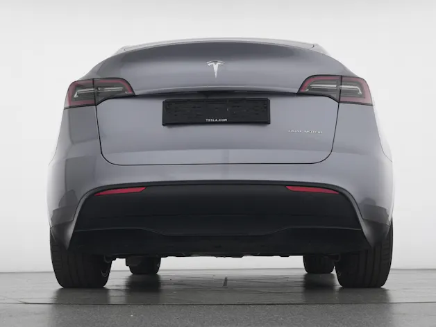 Tesla Model Y Long Range