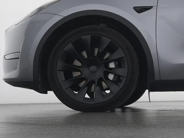 Tesla Model Y Long Range