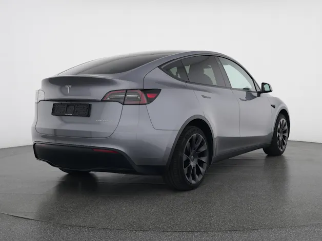 Tesla Model Y Long Range