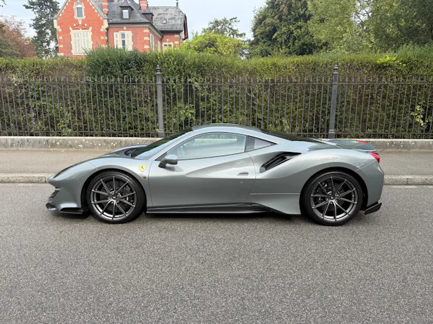 FERRARI 488 Pista 3.9 V8